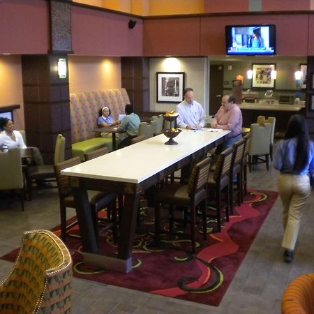 Hampton Inn & Suites Cincinnati / Uptown - University Area Interiør bilde