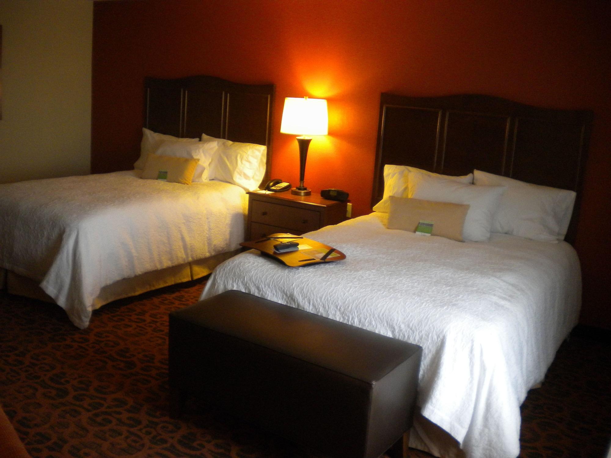 Hampton Inn & Suites Cincinnati / Uptown - University Area Eksteriør bilde