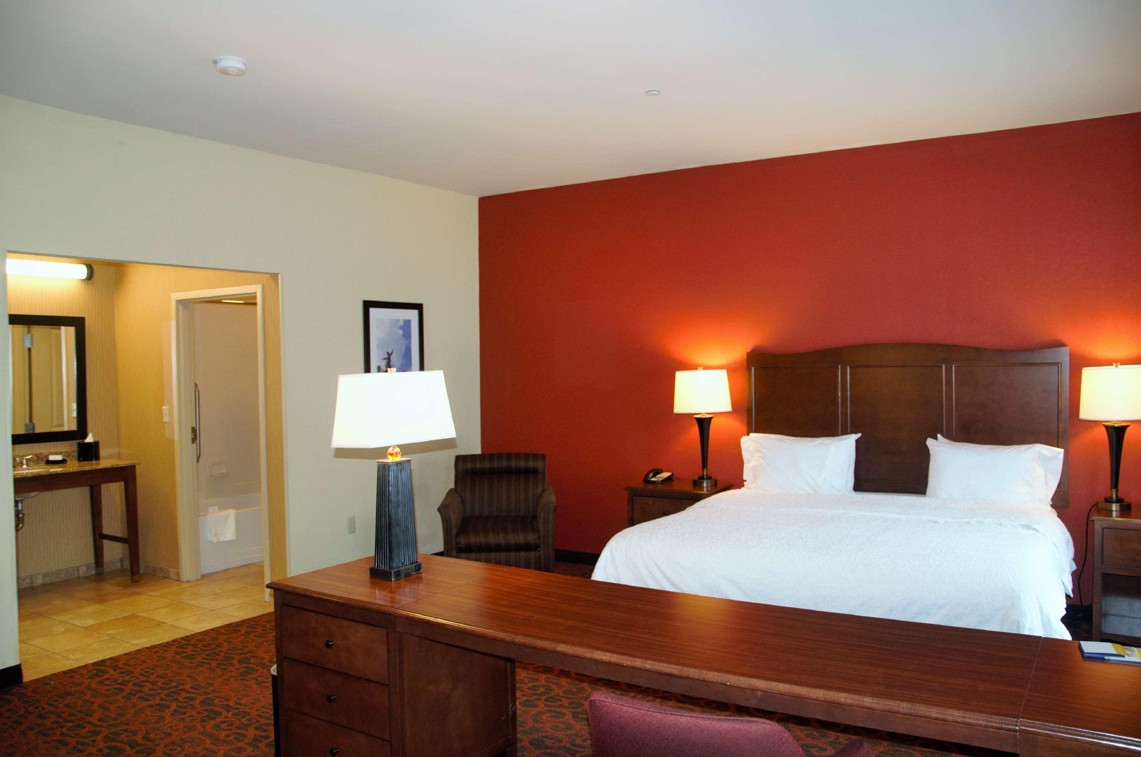 Hampton Inn & Suites Cincinnati / Uptown - University Area Eksteriør bilde