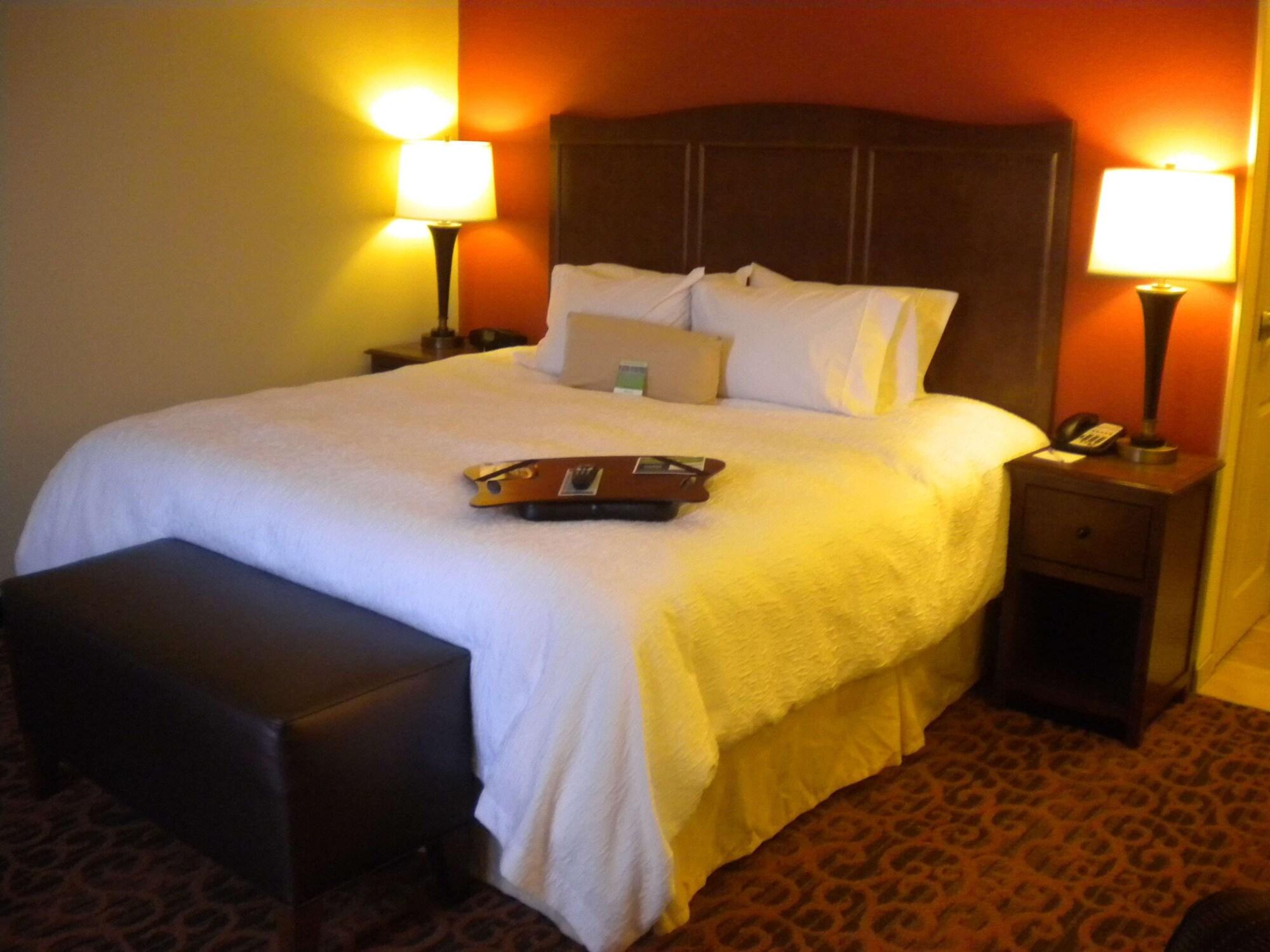 Hampton Inn & Suites Cincinnati / Uptown - University Area Eksteriør bilde